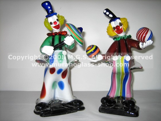 Overall Clowns, Overall clown with umbrella