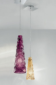 Modern suspended lamp in amber color