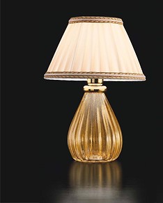 Table lamp in crystal and gold