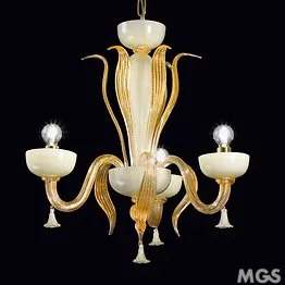 Chandelier in crystal