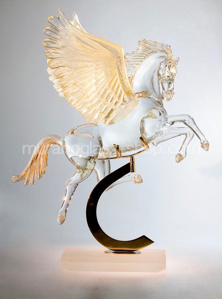 Pegasus horse, Pegaso horse on base with tall wings