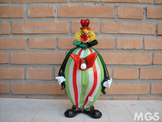 Big Capitalist Clown, Big capitalist clown with lines