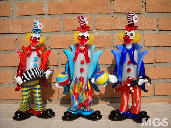 Clown with instrument, Clown with jacket and musical instrument