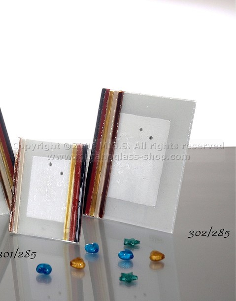 Picture frames with rows, Crystal photo frame in white color with decorative rows