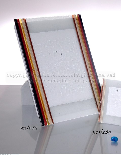 Picture frames with rows, Crystal photo frame in white color with decorative rows