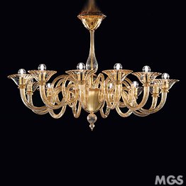 Chandelier with gold decoration at six lights